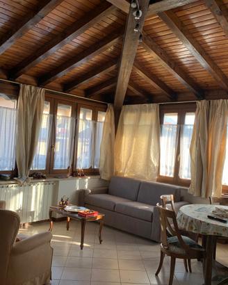 Ampio Appartamento con Vista a Rovetta