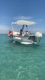 Gozzo Vetroresina 5 metri 15 Cv 4 tempi