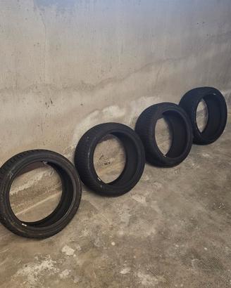 Gomme Invernali Nexen 215/40 r17