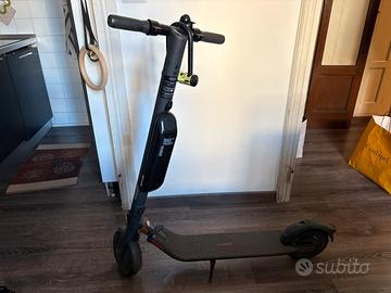 Monopattino elettrico Segway E45E - 45 km