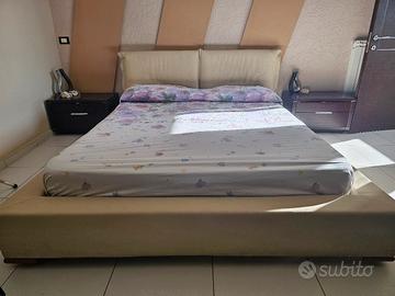  Letto Ennerev in buone condizioni 