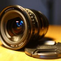 Canon EF 20-35 3.5-4.5