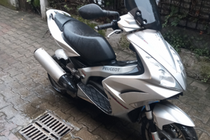 Scooter Peugeot