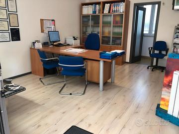 Majano ufficio centralissimo a reddito