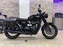 triumph-bonneville-t120-black-black