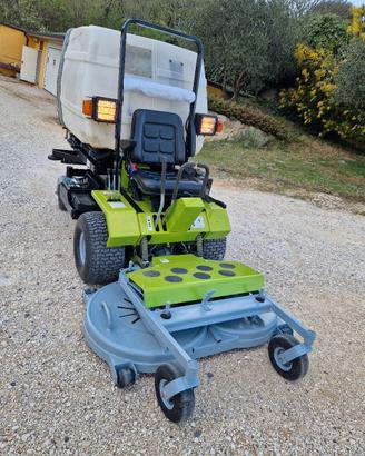 trattorino tagliaerba Grillo 