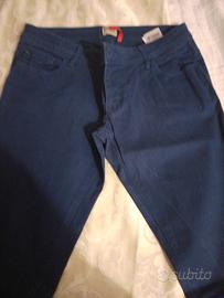 pantaloni 
