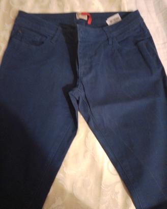 pantaloni 