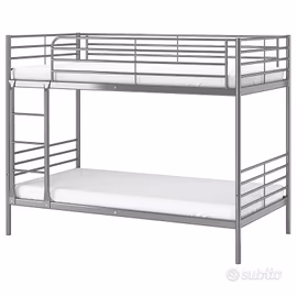 Letto a castello IKEA SVÄRTA + 2 materassi