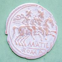 Bassorilievo in Legno. Moneda Impero Romano Retro