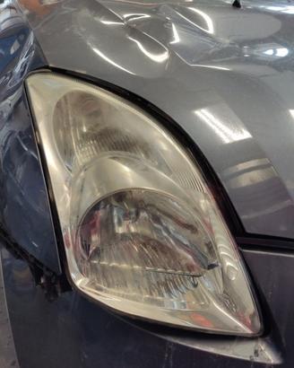 Proiettore destro SUZUKI SWIFT del 2008