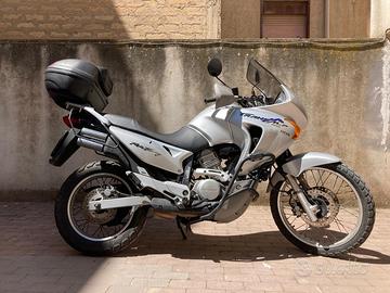 Honda transalp 650