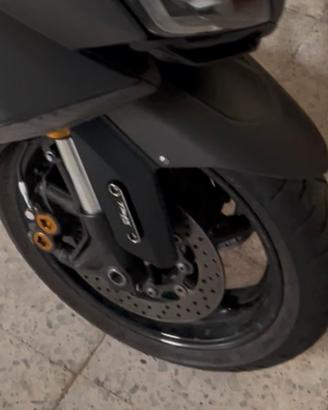 Cerchi  neri tmax 530 2016