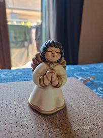 thun Angelo che prega