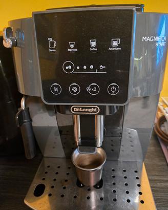 macchina caffè automatica 