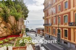 CHIAIA - CENTRALE - AMPIO - TERRAZZO