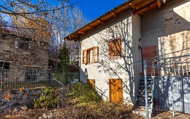 CASA INDIPENDENTE CON GIARDINO