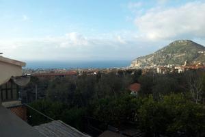 Trilocale panoramico con posto auto