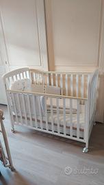 Lettino con sbarre da bambino