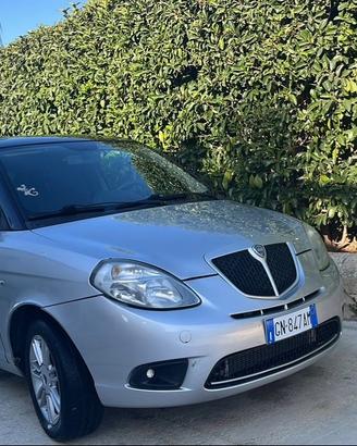 Stupenda ed inarrestabile Lancia Y