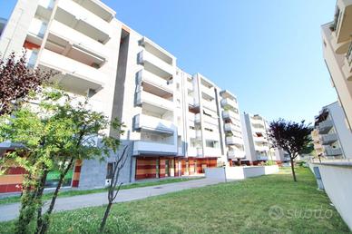 2 LOCALI A FRANCAVILLA AL MARE