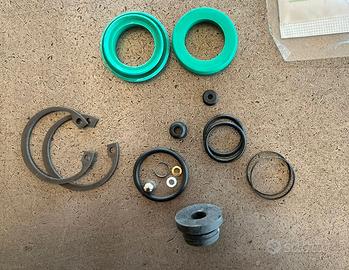 Kit riparazione cilindro maestro OEM 84535046