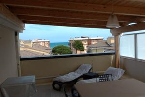 A 100 metri dalla spiaggia