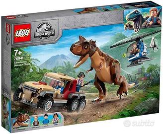 Set LEGO Jurassic World con Carnotaurus, elicotter