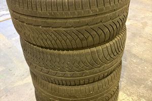 4 gomme 245/45/18 michelin
