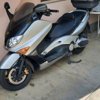 YAMAHA T-MAX