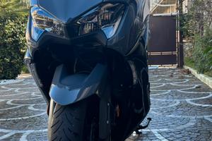 TMAX 560 Tech Max