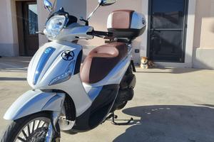 Beverly 300 i.e. ABS ASR