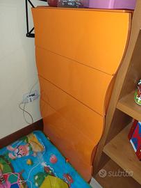 Scrivania con cassetto e settimino