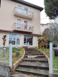 Negozio zona "seminario" a cesena