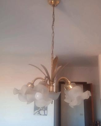 Lampadario elegante dorato 