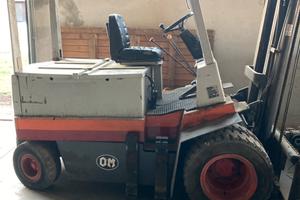 Carrello elevatore elettrico OM