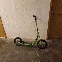 monopattino puky e di decathlon