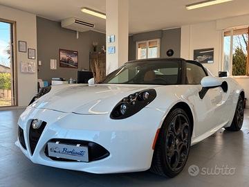 Alfa Romeo 4C 1750 TBi Spider