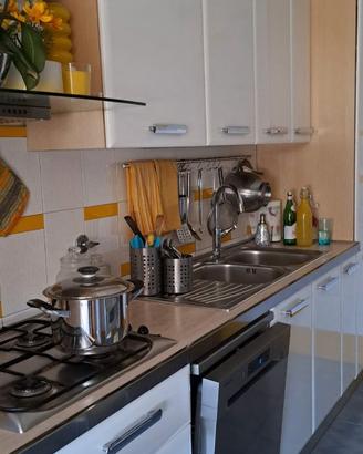 CUCINA COMPONIBILE COMPLETA