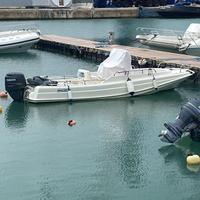 BOSTON WHALER OUTRAGE 21