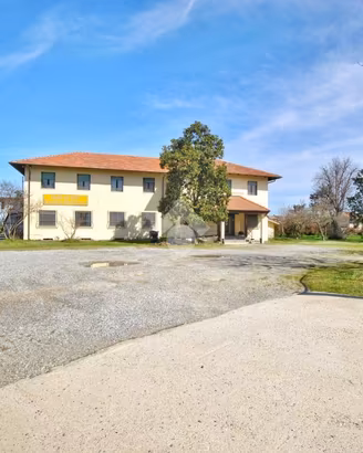 NEGOZIO A CIGLIANO