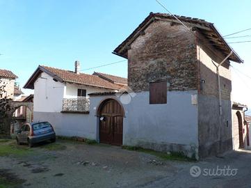 CASA SEMINDIPENDENTE A CASSINE