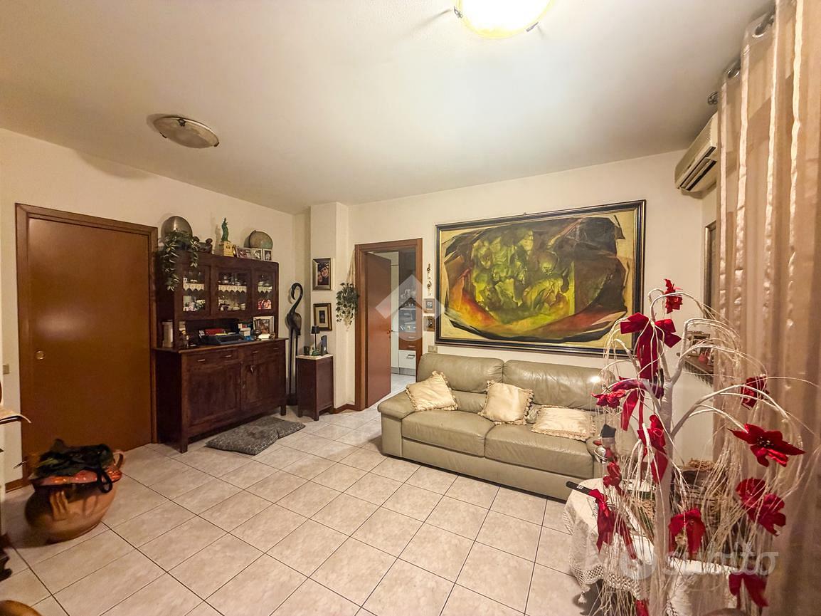 Apartment in Pontedera, Oltrera, Le Cantine - Altro