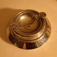 Posacenere in acciaio anni 80