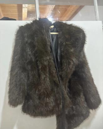 Eco pelliccia con cintura