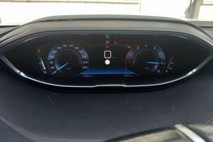 Peugeot 5008 1.2 130cv