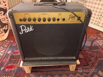 PARK By MARSHALL G25R CON RIVERBERO A MOLLA BELTON