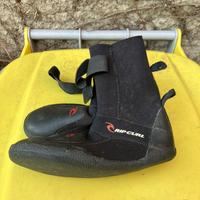 Calzari surf rip curl taglia 7
