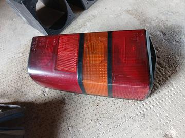 Faro posteriore sinistro panda 141 e porta casse