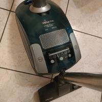 aspirapolvere Miele compact 2